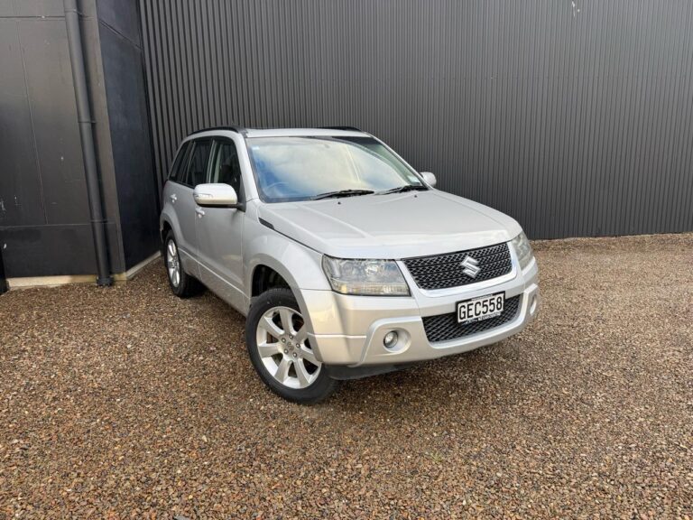 2011 Suzuki Grand Vitara Limited