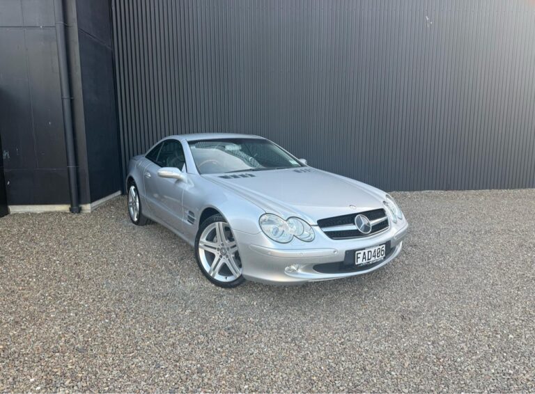 2004 Mercedes-Benz SL500