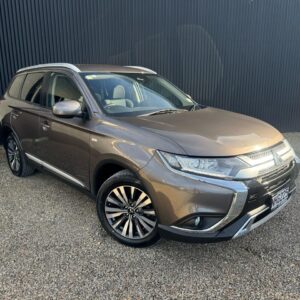 2021 Mitsubishi Outlander LS