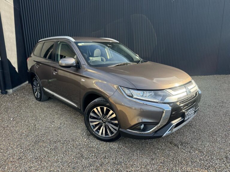 2021 Mitsubishi Outlander LS