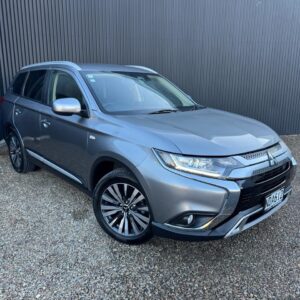 2020 Mitsubishi Outlander LS