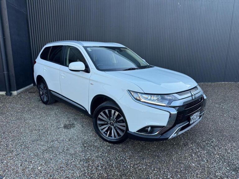 2021 Mitsubishi Outlander LS