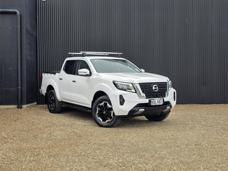 2021 Nissan Navara ST-X
